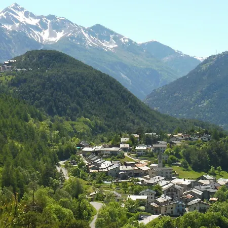 Au Coeur Des Alpes Bed & Breakfast 3*